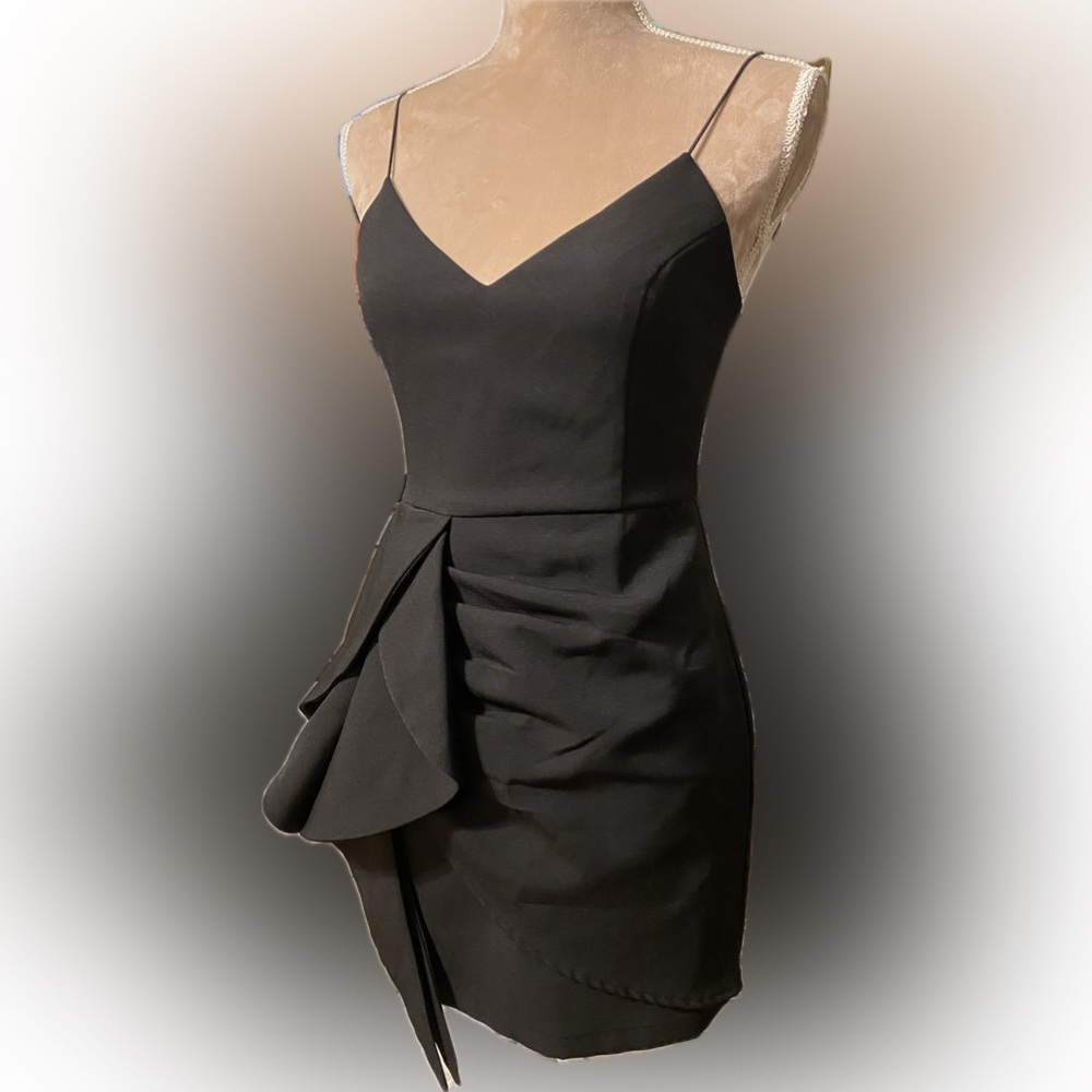Lulu’s Elegant Black Spaghetti Strap Cocktail Dress